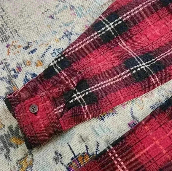 CE Schmidt Men's Red Plaid Button Front Shacket top, sz LG - Picture 8 of 12